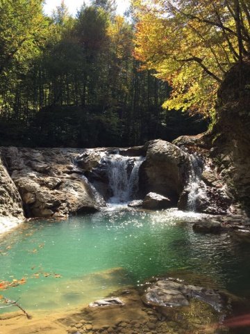 Сахрайские водопады
