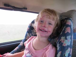 Ну вся в ежевичном соке!